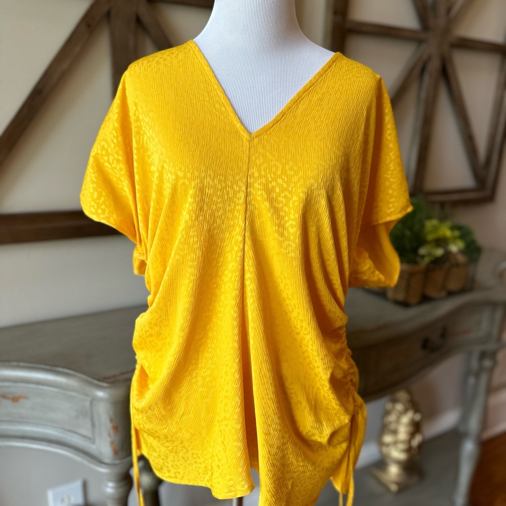 New Michael Kors Yellow V-Neck leopard Women's Top